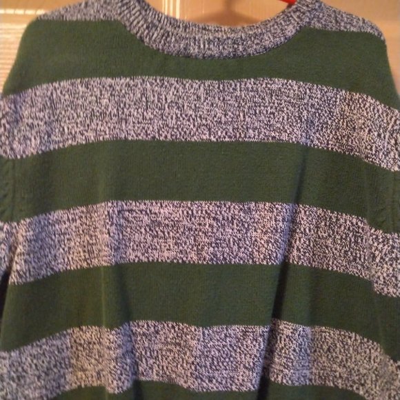Cat & Jack boys holiday green striped sweater 8/10 - Picture 2 of 8